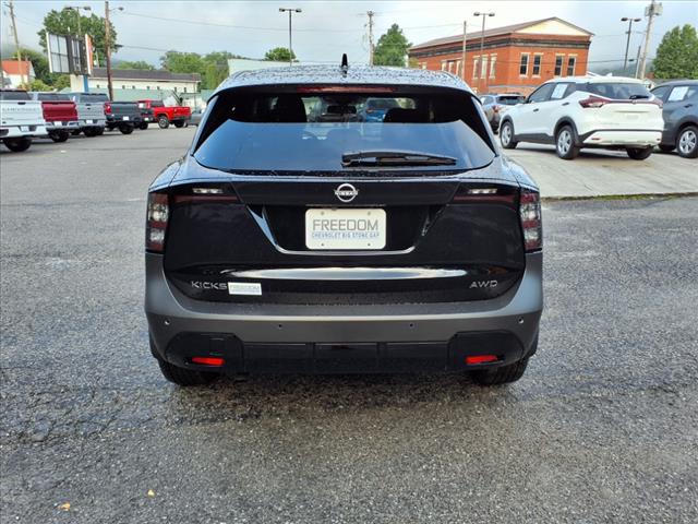 2025 Nissan Kicks SV AWD - Photo 4