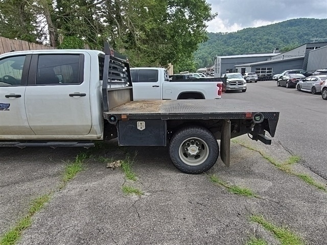 2024 Chevrolet Silverado 3500HD Work Truck WT 177 WB 4WD CREW FLATBED - Photo 5