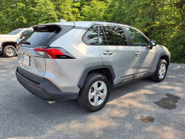 2021 Toyota RAV4 Hybrid LE - Photo 5