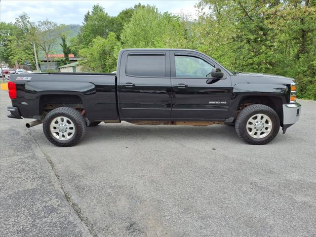 2015 Chevrolet Silverado 2500HD LT - Photo 6