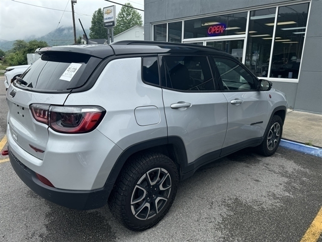 2024 Jeep Compass Trailhawk 4WD - Photo 7