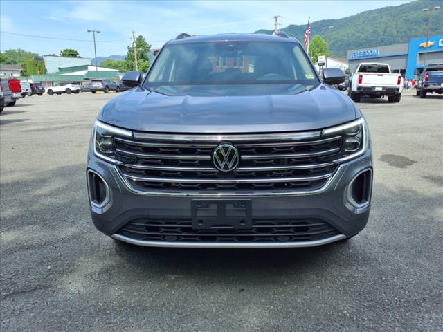 2025 Volkswagen Atlas 2.0T SE w/Technology - Photo 8