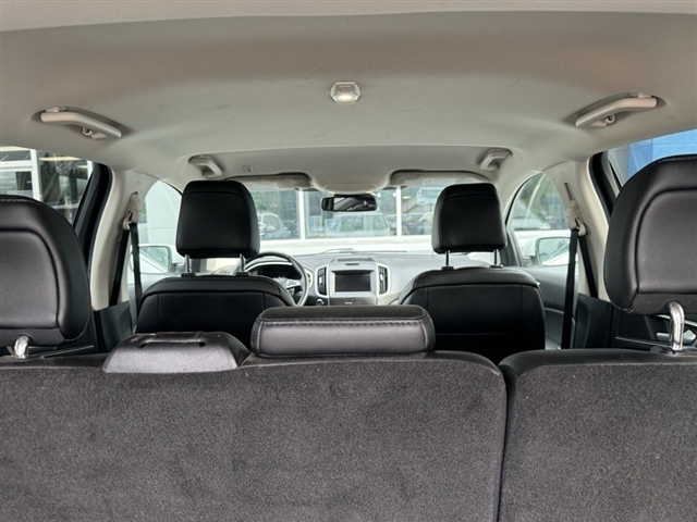 2020 Ford Edge SEL - Photo 9