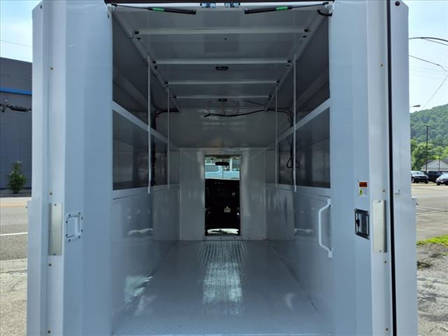2025 Chevrolet Express Work Van Cutaway