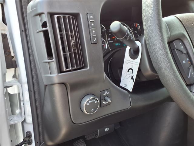 2025 Chevrolet Express Work Van Cutaway