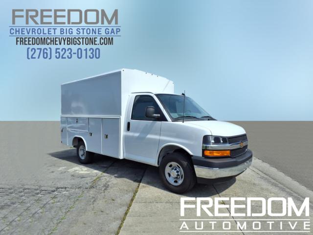 2025 Chevrolet Express Work Van Cutaway