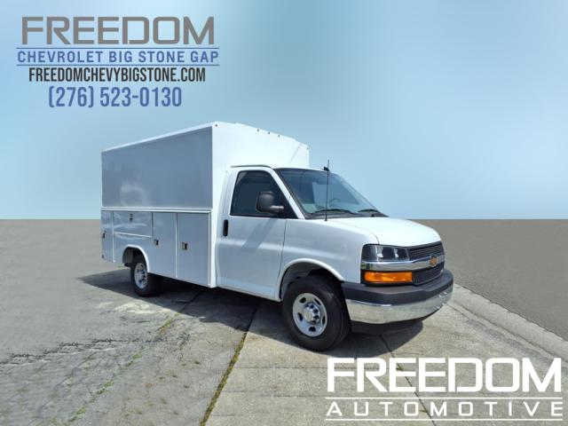 2025 Chevrolet Express Work Van Cutaway