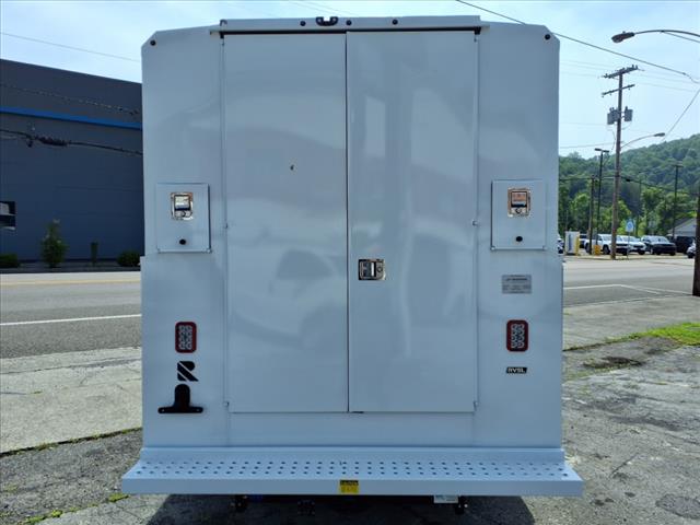 2025 Chevrolet Express Work Van Cutaway