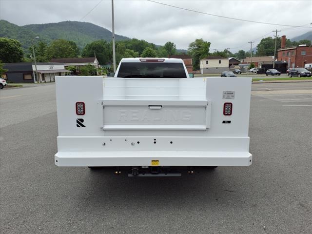 2025 Chevrolet Silverado 3500HD CC Work Truck