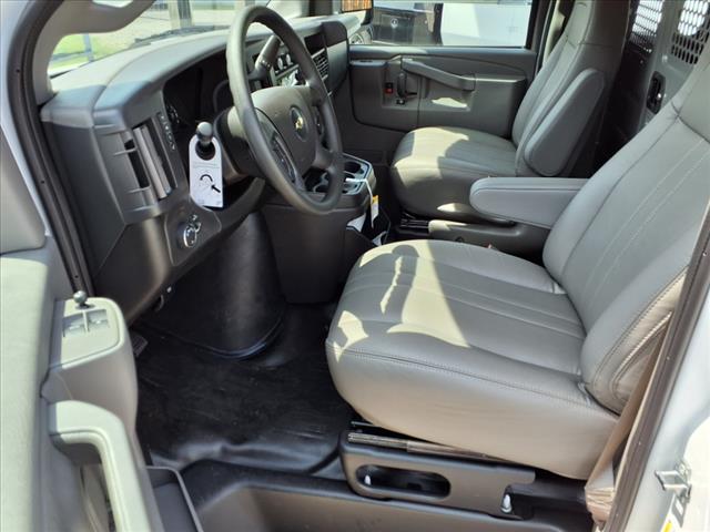 2025 Chevrolet Express Work Van Cargo