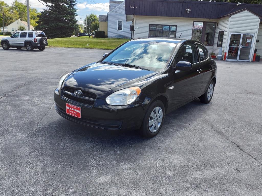 2010 Hyundai Accent GS - main photo