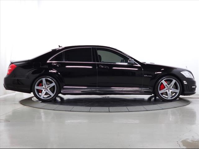 2011 Mercedes-Benz S-Class S 63 AMG