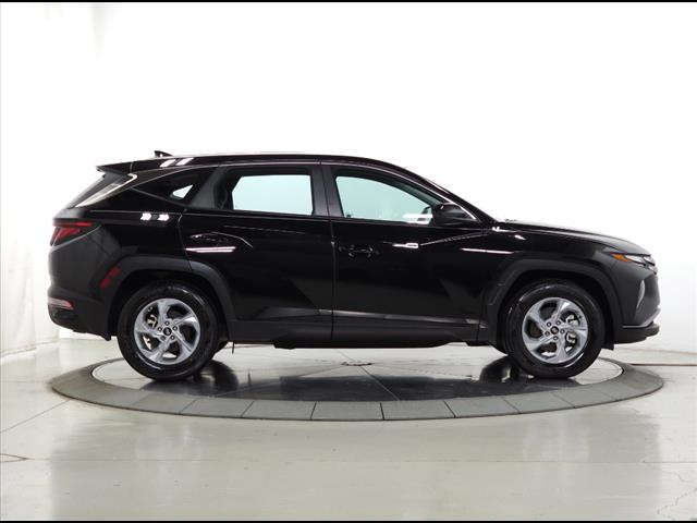 2023 Hyundai TUCSON SE