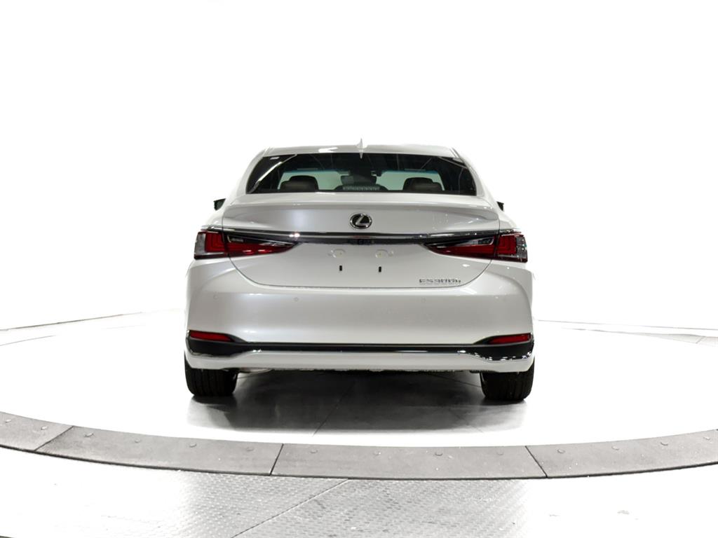 2025 Lexus ES 300h Ultra Luxury photo 11