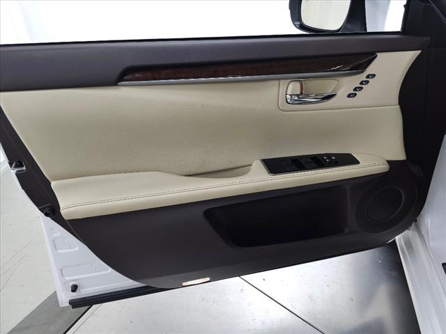 2017 Lexus ES 350 