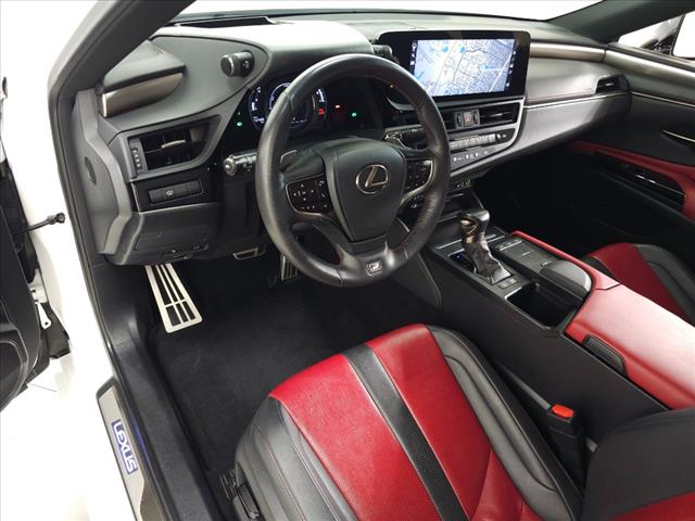 2022 Lexus ES 300h F SPORT