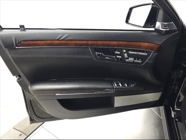 2011 Mercedes-Benz S-Class S 63 AMG