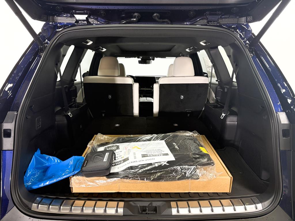 2025 Lexus TX 350 Luxury photo 12