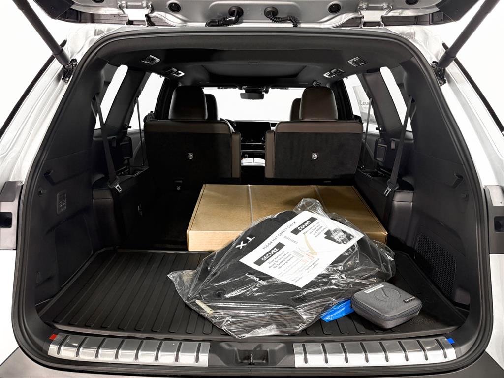 2026 Lexus TX 350 Luxury photo 10