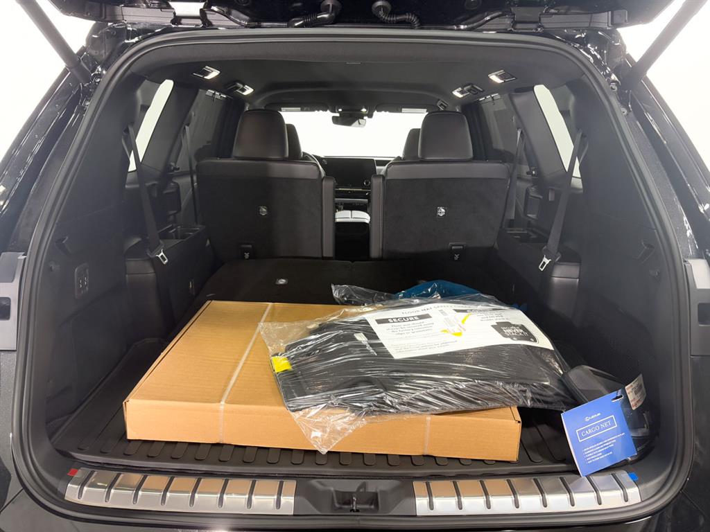 2025 Lexus TX 500h F SPORT Performance Premium photo 11