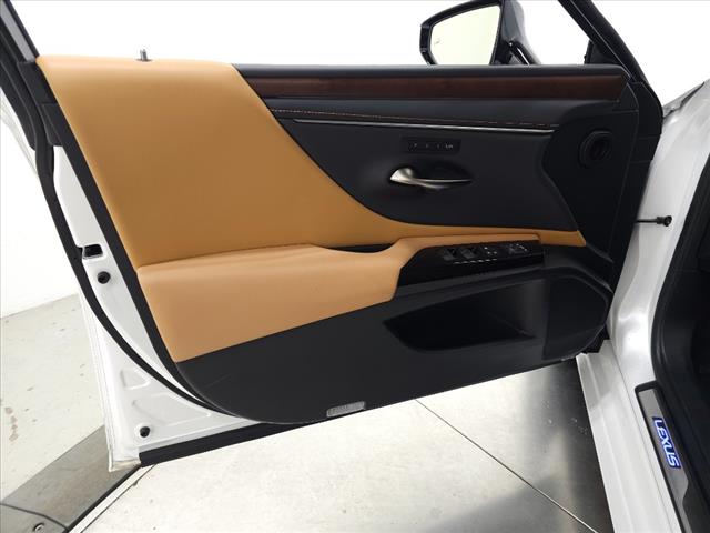 2023 Lexus ES 300h PREMIUM