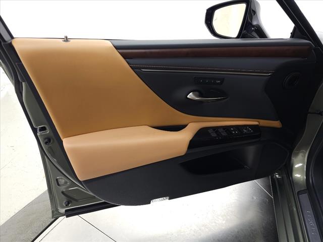 2023 Lexus ES 350 Ultra Luxury