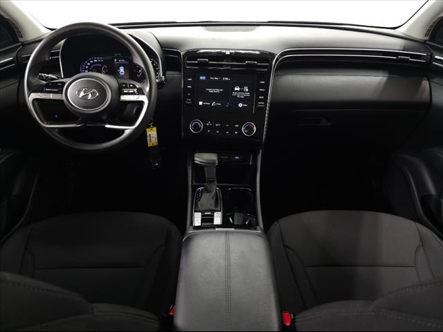 2023 Hyundai TUCSON SE