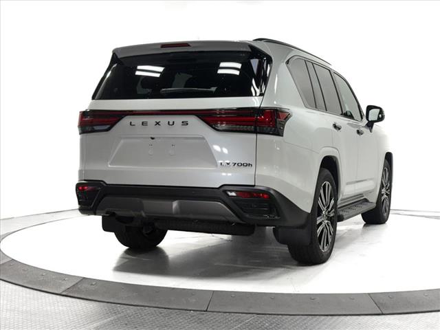 2025 Lexus LX 700h Luxury