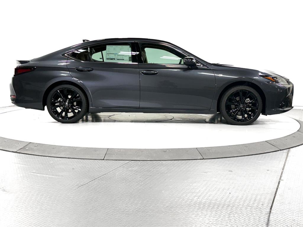 2025 Lexus ES Premium photo 13