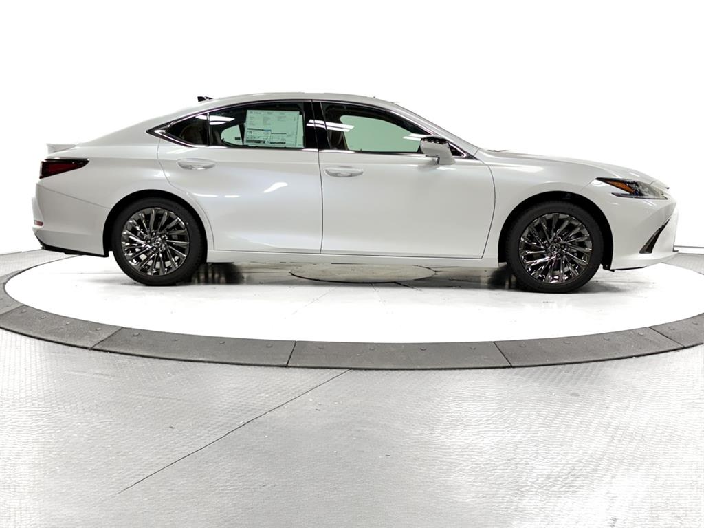 2025 Lexus ES 350 Ultra Luxury photo 13