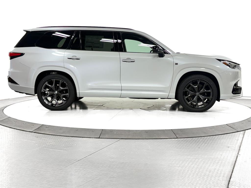2026 Lexus TX 500h F SPORT Performance Premium photo 12