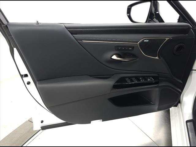 2024 Lexus ES 300h Luxury