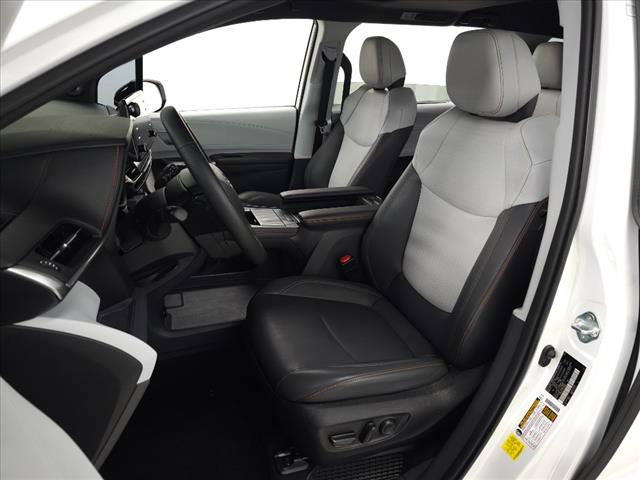 2024 Toyota Sienna XSE 7-Passenger