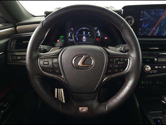 2022 Lexus ES 300h F SPORT