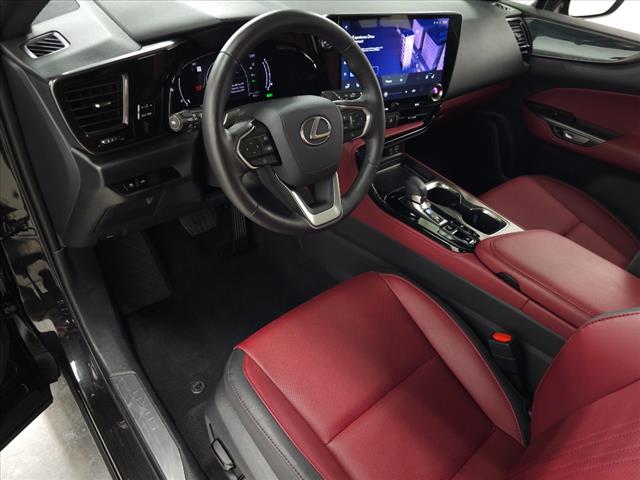 2025 Lexus NX 350h Premium