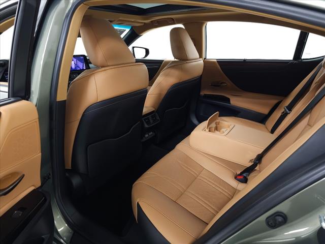 2023 Lexus ES 350 Ultra Luxury