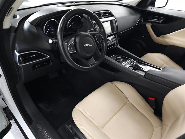 2018 Jaguar F-PACE 25t Premium