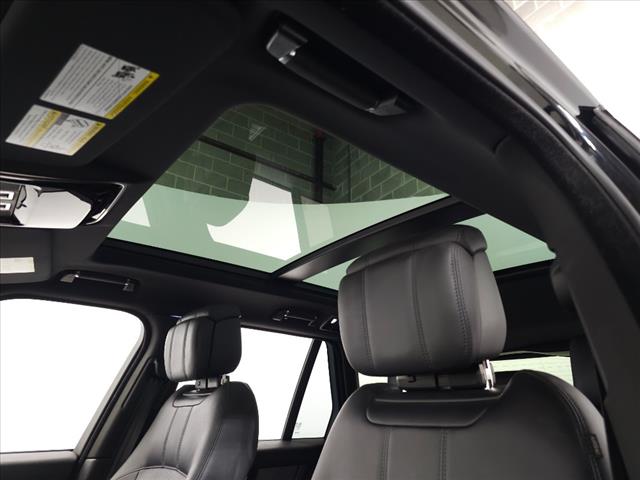 2022 Land Rover Range Rover P525 HSE Westminster Edition