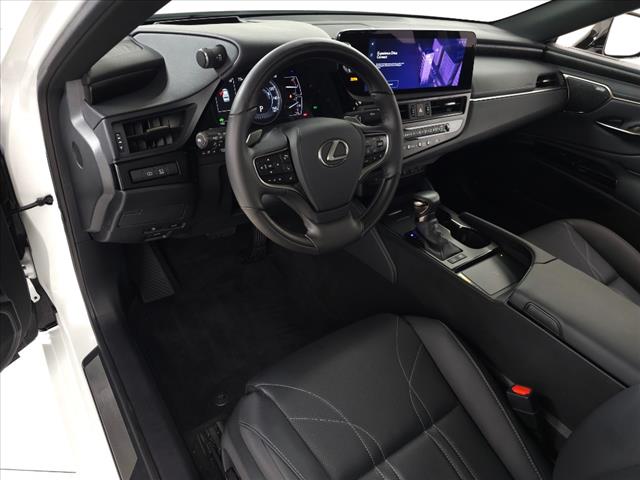 2024 Lexus ES 300h Luxury