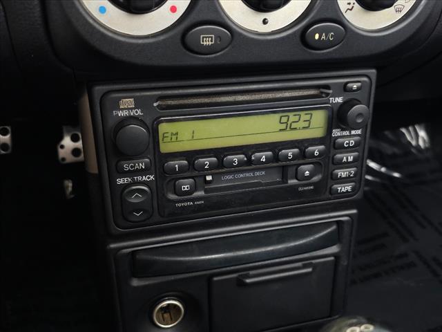 2002 Toyota MR2 Spyder 