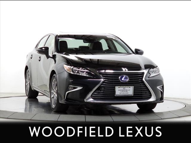2016 Lexus ES 300h 