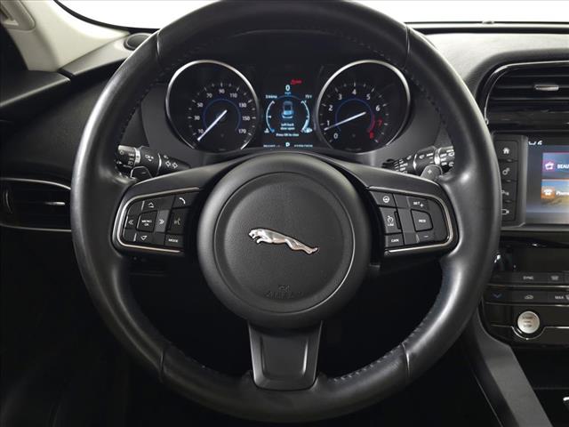 2018 Jaguar F-PACE 25t Premium