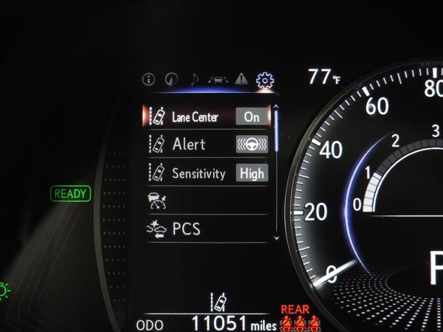 2025 Lexus ES 300h Ultra Luxury