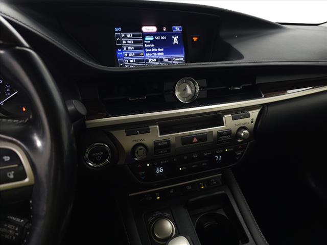 2016 Lexus ES 300h 