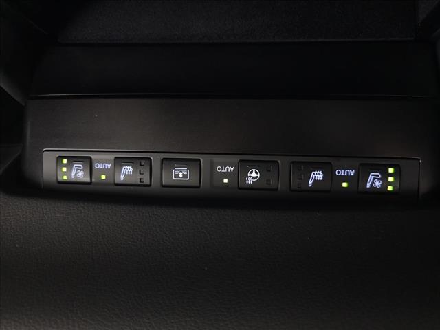 2025 Lexus ES 300h Ultra Luxury