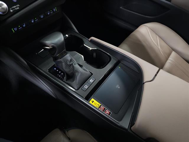 2025 Lexus ES 300h Ultra Luxury