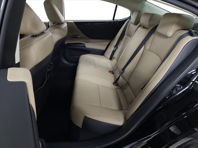 2021 Lexus ES 250