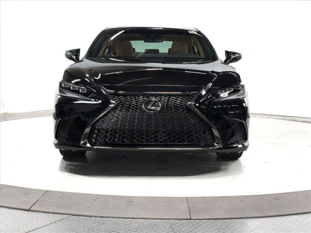 2025 Lexus ES 300h F SPORT Design