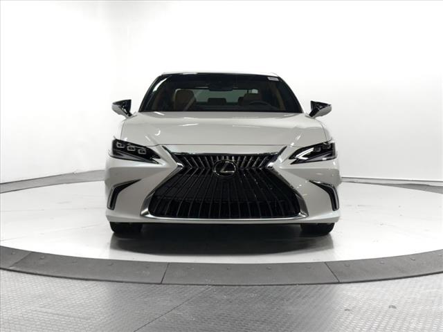 2025 Lexus ES 350 Ultra Luxury