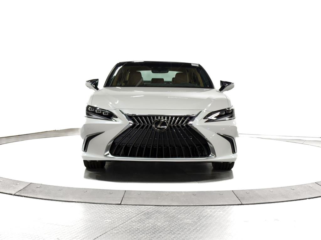 2025 Lexus ES 350 Ultra Luxury photo 2